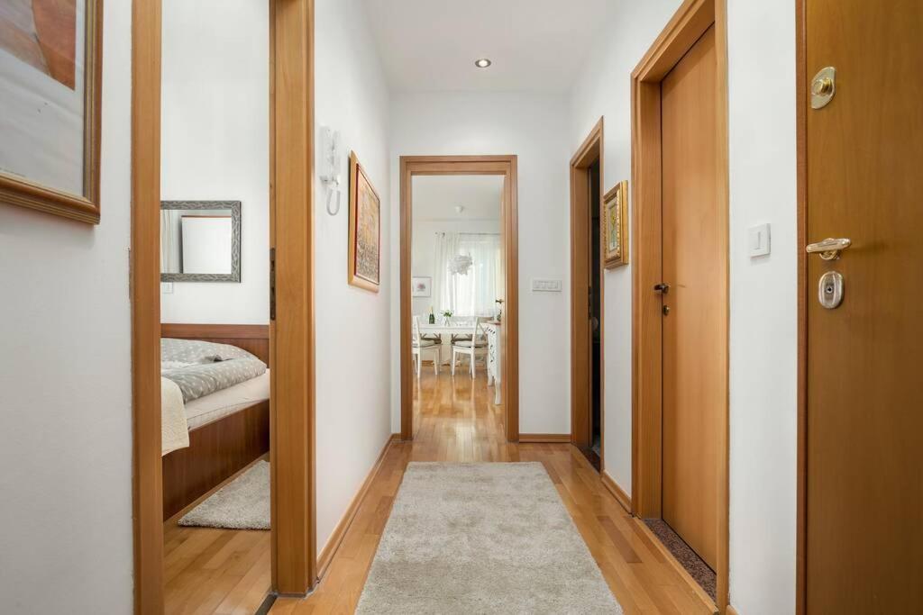 Duplex + Garage Apartment Rovinj Luaran gambar