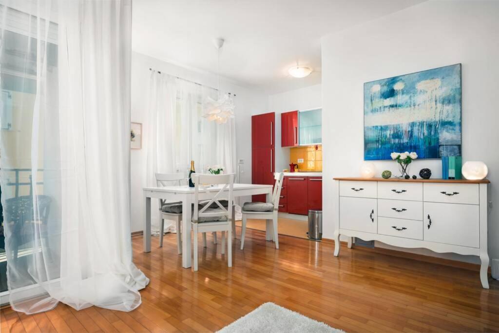 Duplex + Garage Apartment Rovinj Luaran gambar