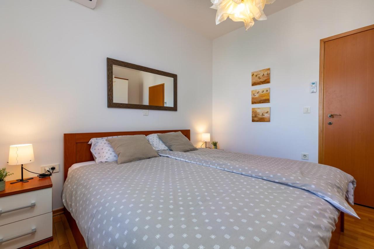 Duplex + Garage Apartment Rovinj Luaran gambar