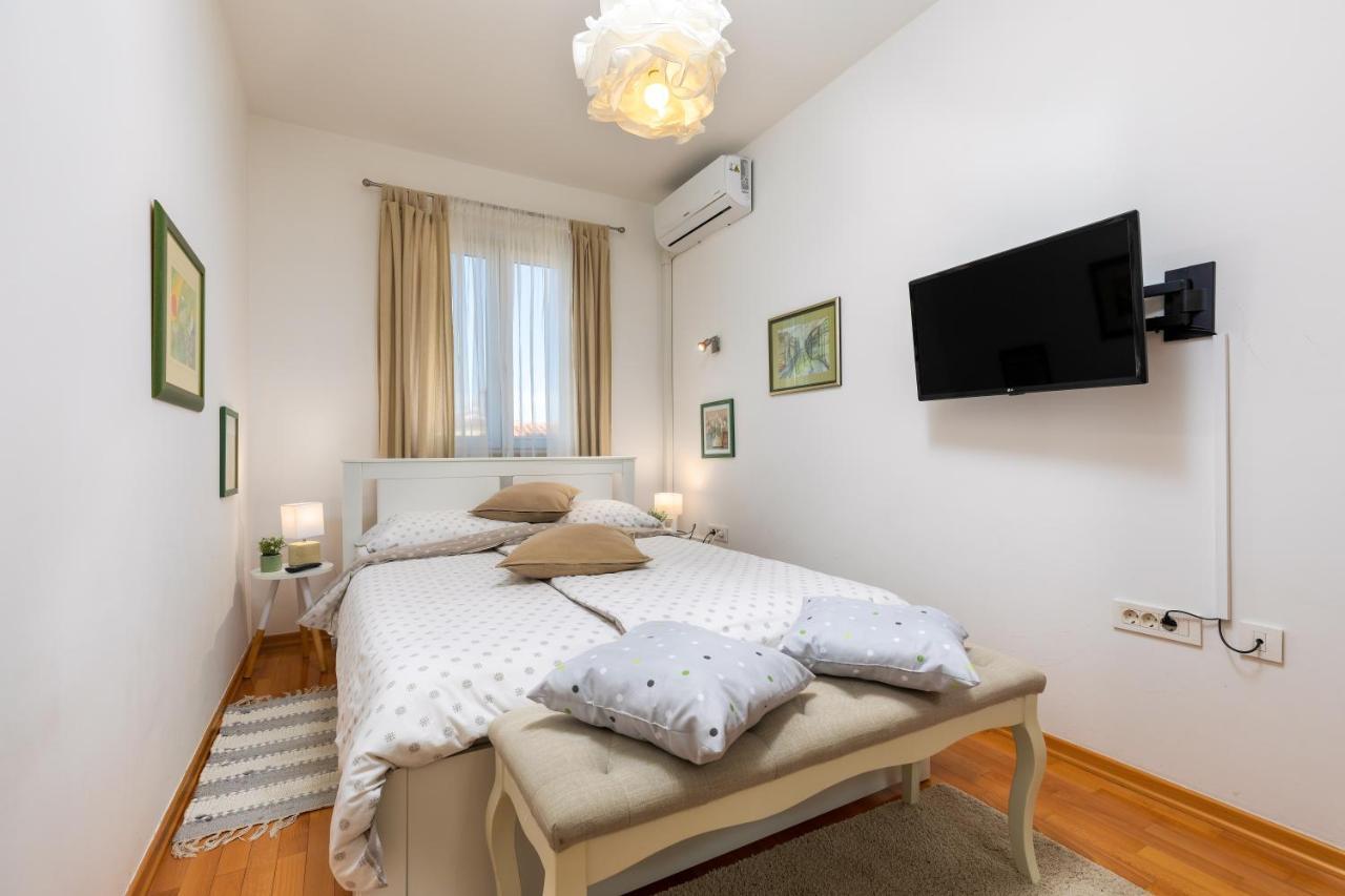 Duplex + Garage Apartment Rovinj Luaran gambar