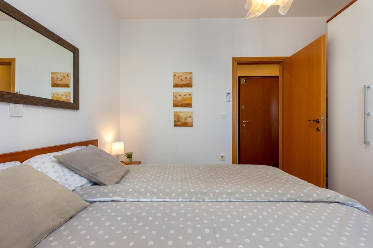 Duplex + Garage Apartment Rovinj Luaran gambar